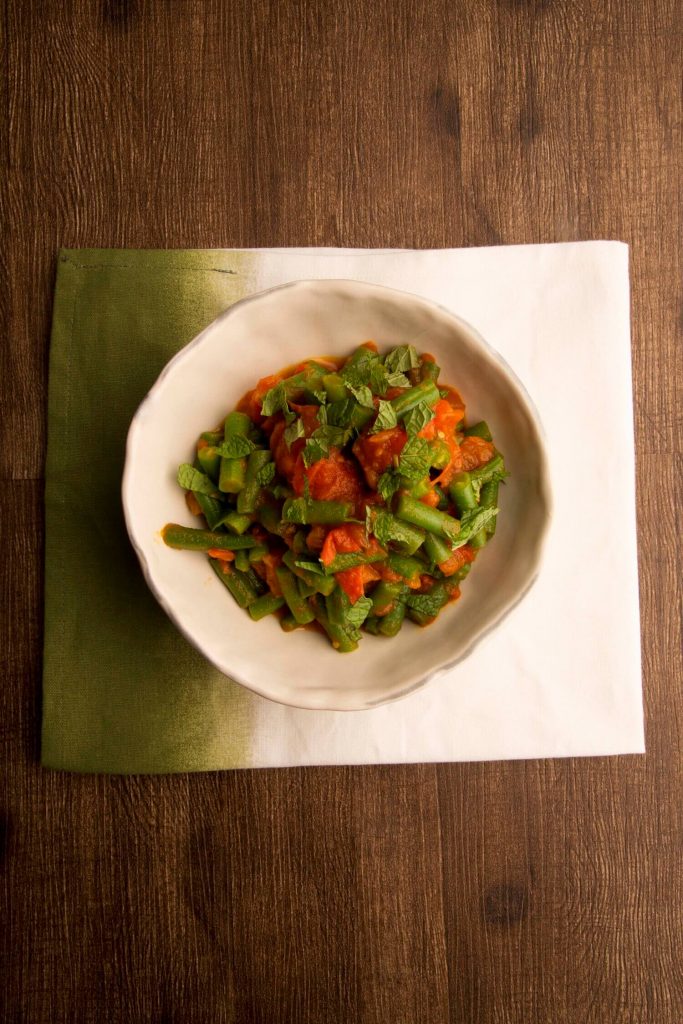 Spiced green beans with tomato