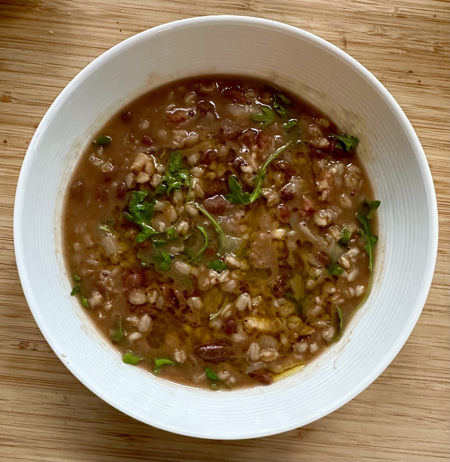 white bean and farro soup descriptive image