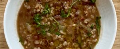 white bean and farro soup descriptive image